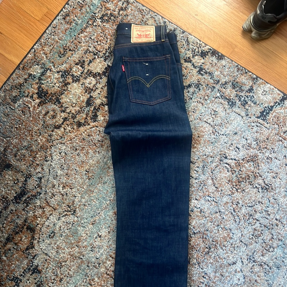Levi jeans